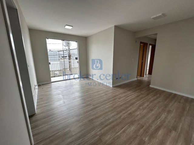 #488 - Apartamento para Venda em São José dos Pinhais - PR - 3