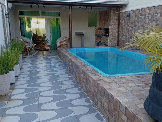 Sobrado para Venda em Matinhos - 3