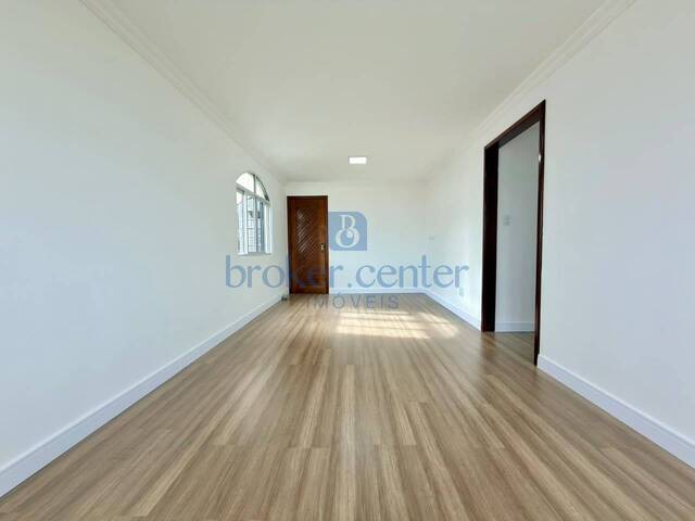 Apartamento para Venda em São José dos Pinhais - 3