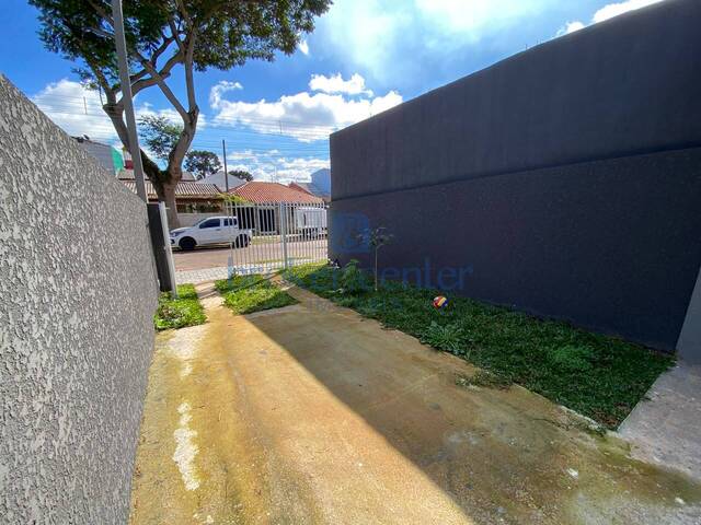 Casa para Venda em Curitiba - 2